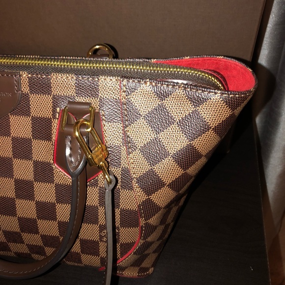 ✅Sold✅Louis Vuitton Damier Ebene  caissa Pm tote - Picture 4 of 8